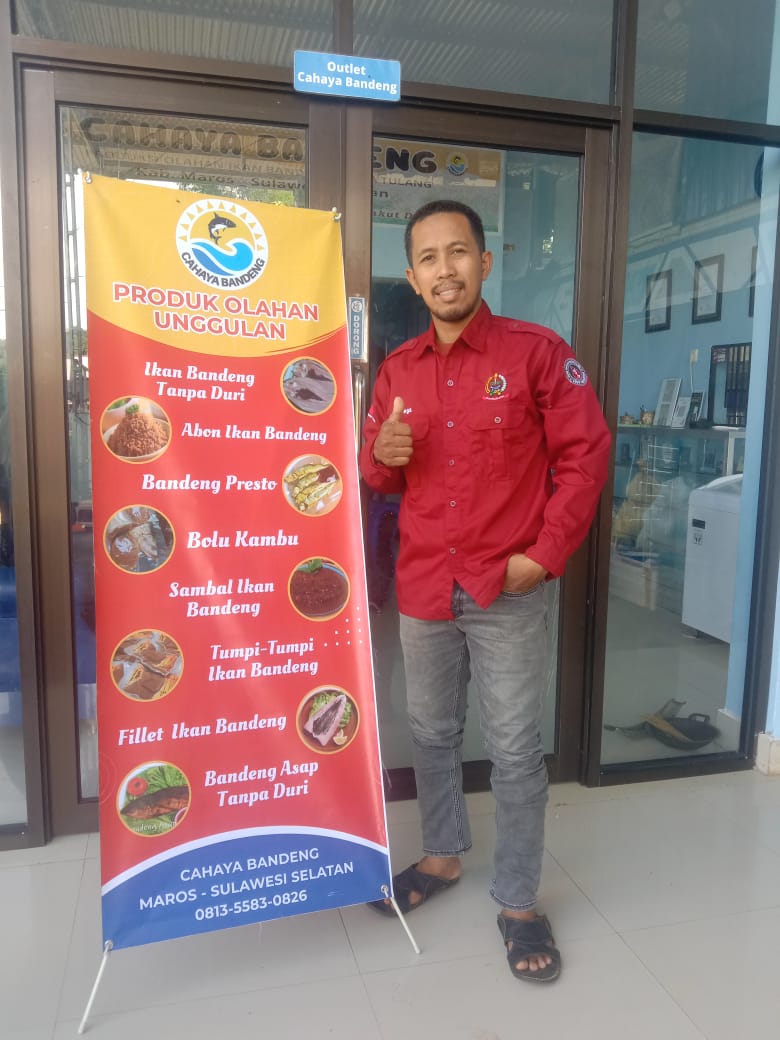 Ketua kelompok usaha perikanan Cahaya Bandeng Desa Kurusnge keCamatan Tanralili Kabupaten Maros, Ahmad Nur