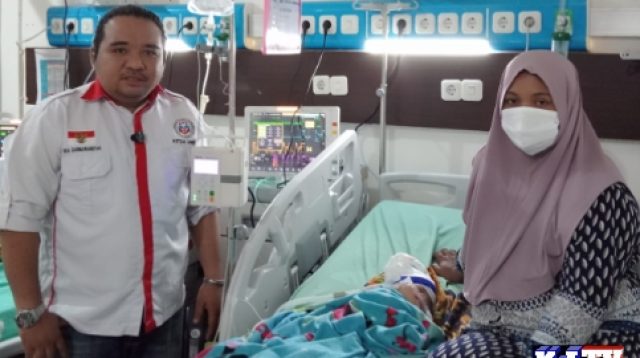 POTRET SUASANA KETUA PKPM EKA DARMAWANSYAH SETELAH MENDAMPINGI PASIEN DI RUMAH SAKIT